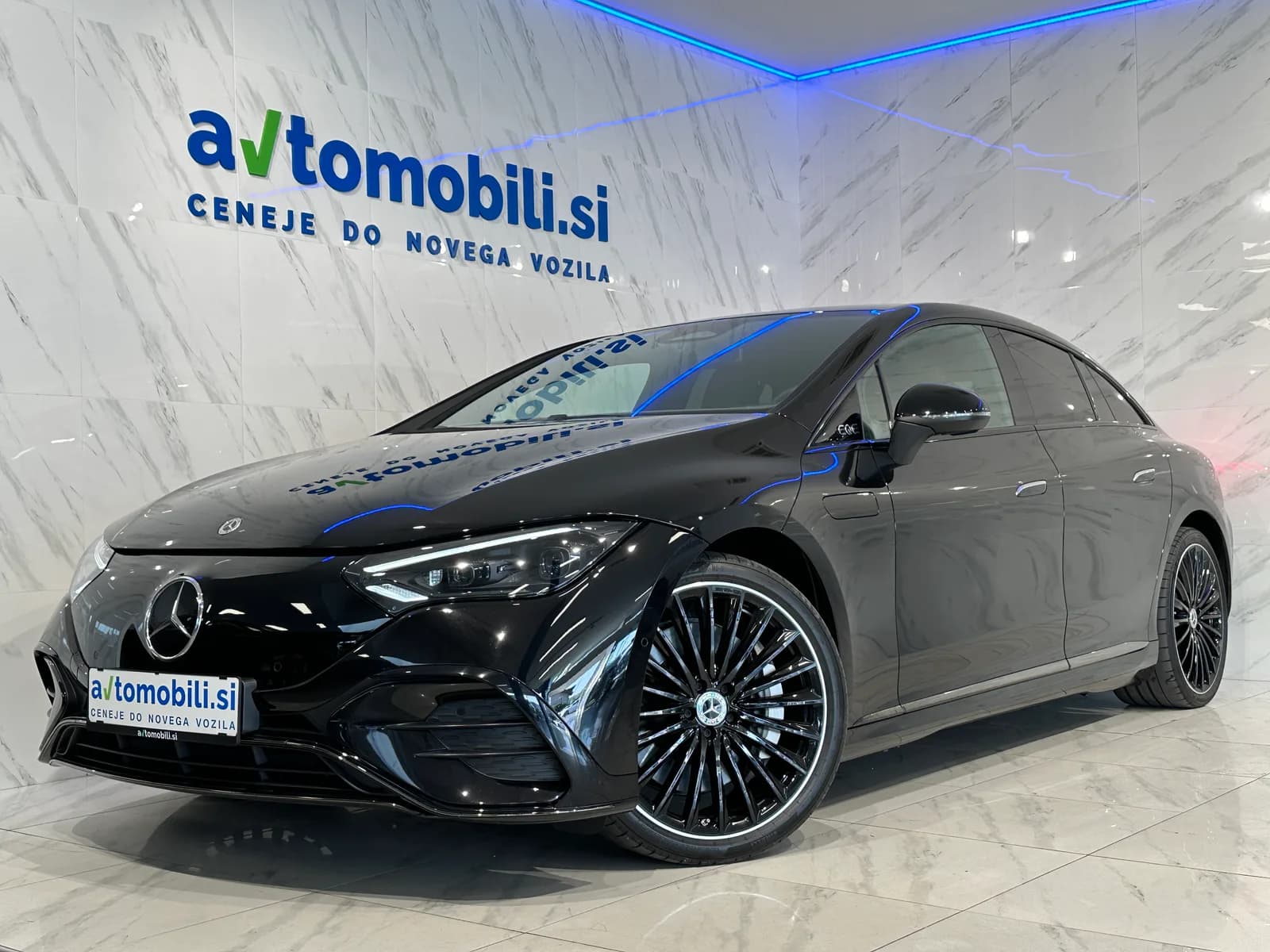 Mercedes-Benz EQE 300