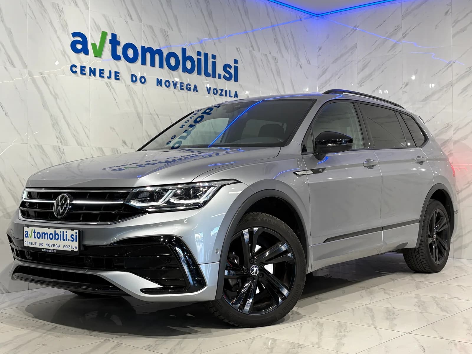 Volkswagen Tiguan 2023, siva, slika 1