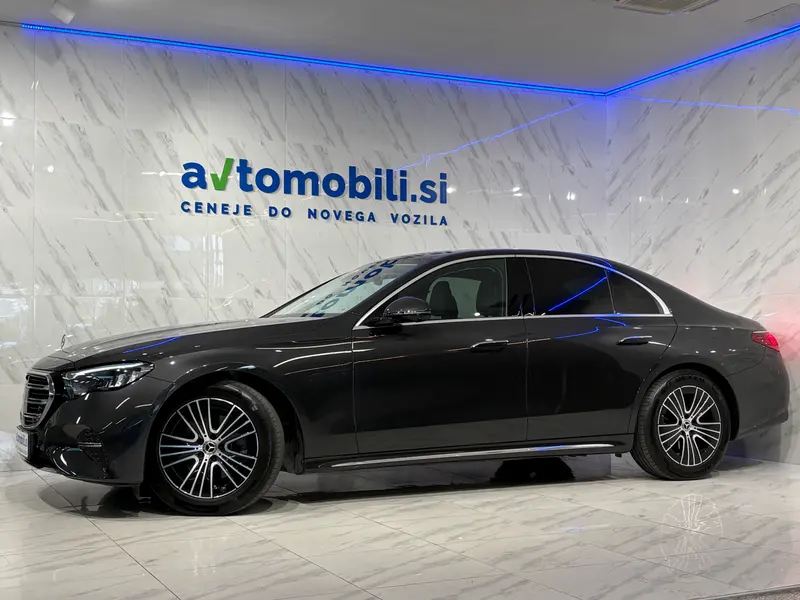 Mercedes-Benz E-klasa 2023, slika 2