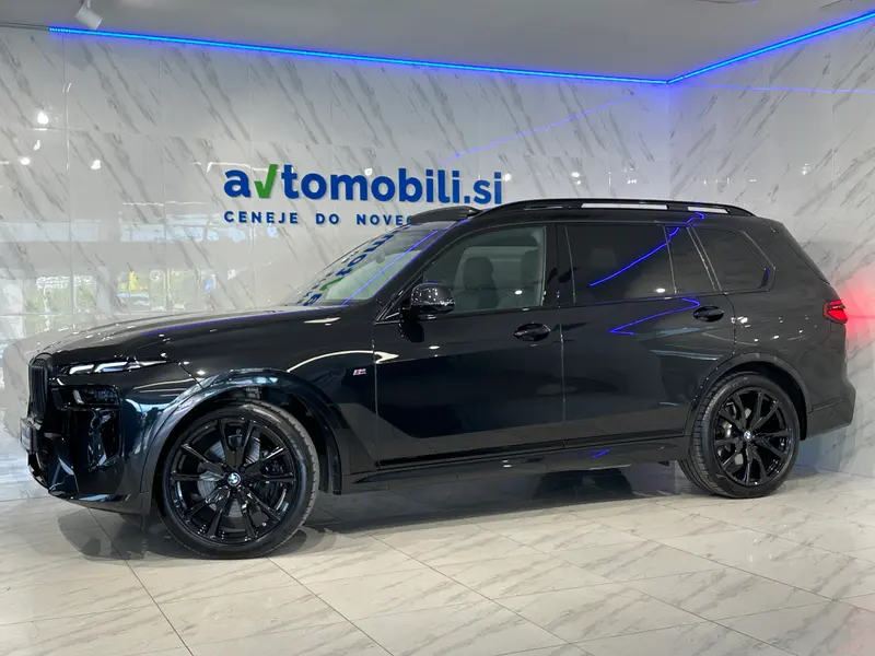 BMW serija X7