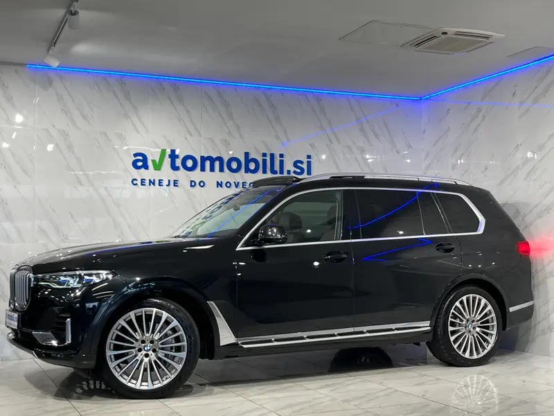 BMW serija X7