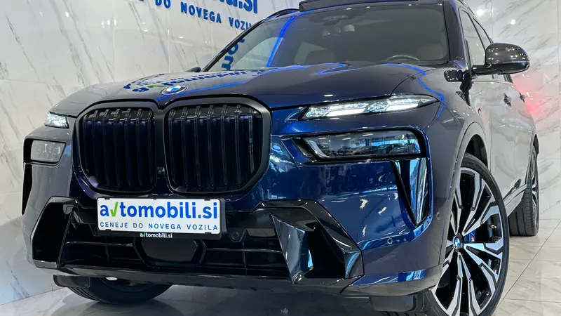 BMW serija X7