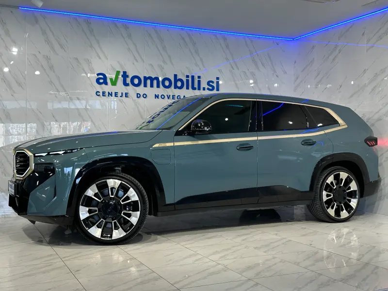 BMW XM