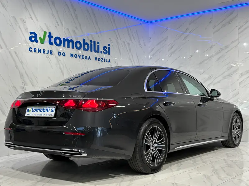 Mercedes-Benz E-klasa 2023, slika 4