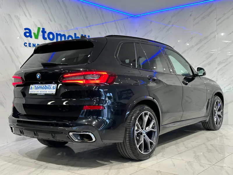 BMW serija X5