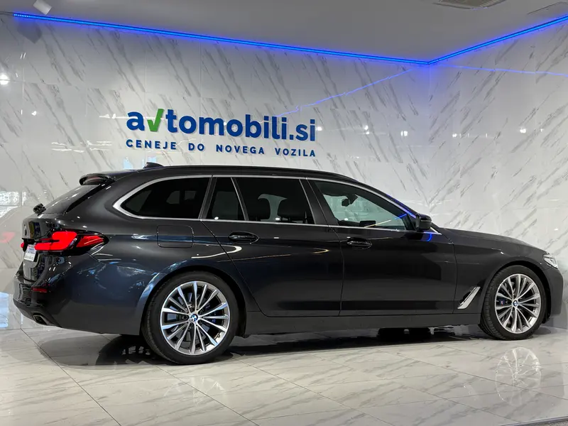 BMW Serija 5 Touring 2023, siva, slika 5