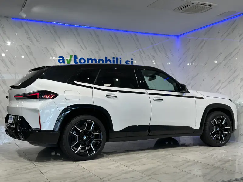 BMW XM