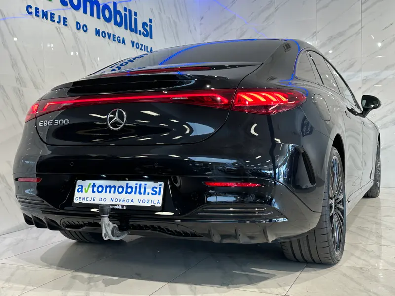 Mercedes-Benz EQE 300