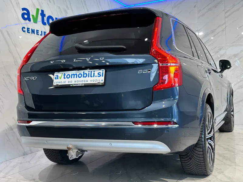 Volvo XC-90