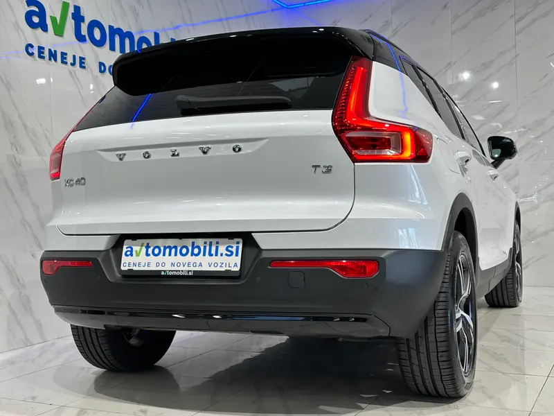 Volvo XC40 2021, bela, slika 6