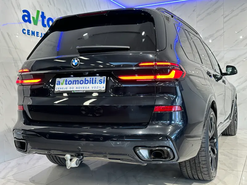 BMW serija X7