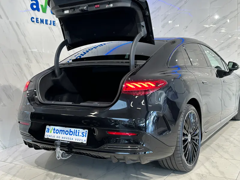Mercedes-Benz EQE 300