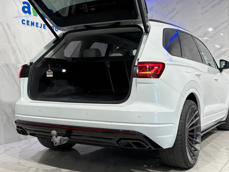 Volkswagen - Touareg - SUV - 2018