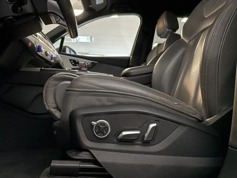 Audi Q7 2018, crna, slika 7