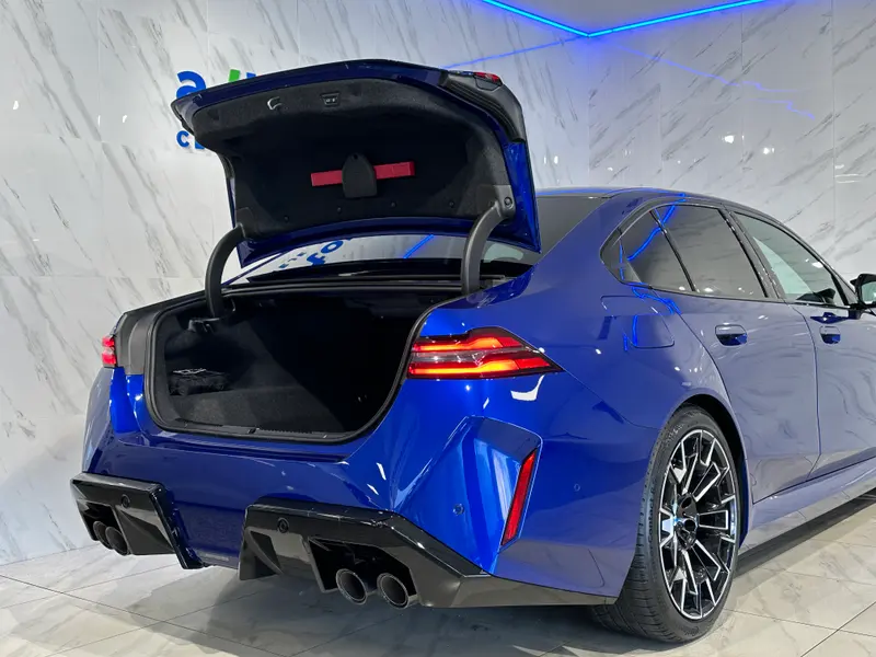 BMW M5