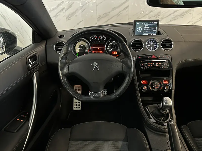 Peugeot RCZ