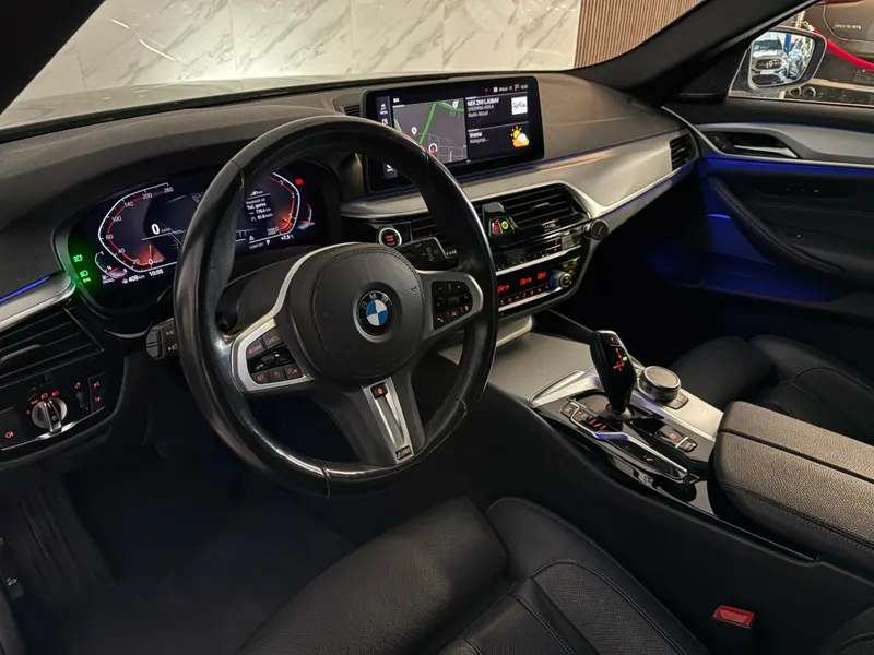 BMW Serija 5 Touring 2023, siva, slika 8