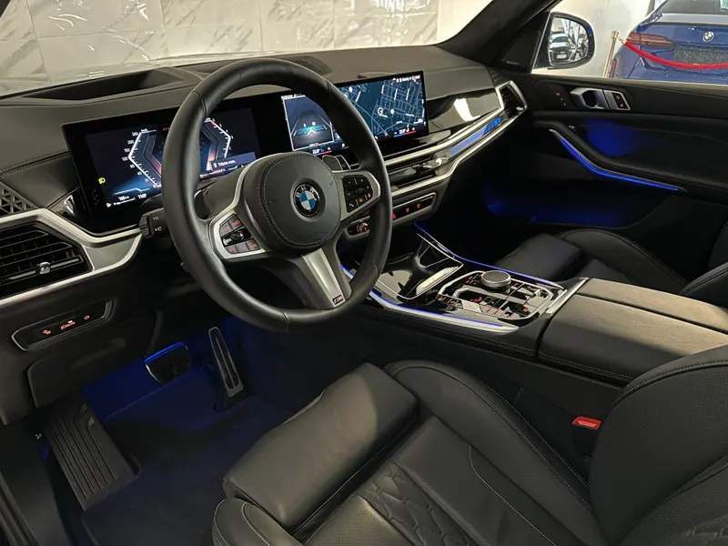 BMW serija X7