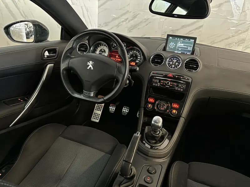 Peugeot RCZ