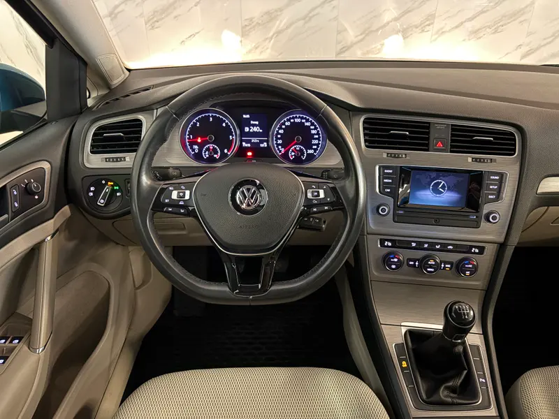 Volkswagen Golf 2016, modra, slika 9