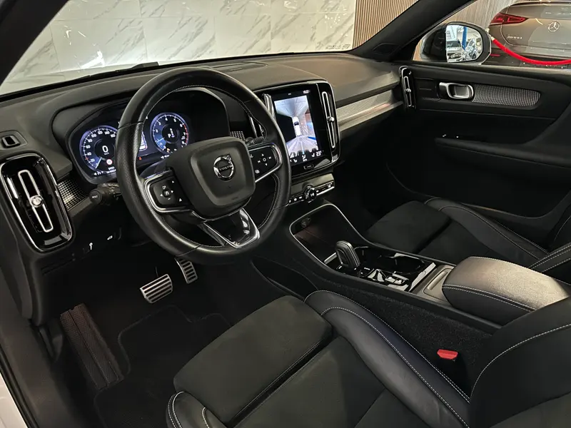 Volvo XC40 2021, bela, slika 9