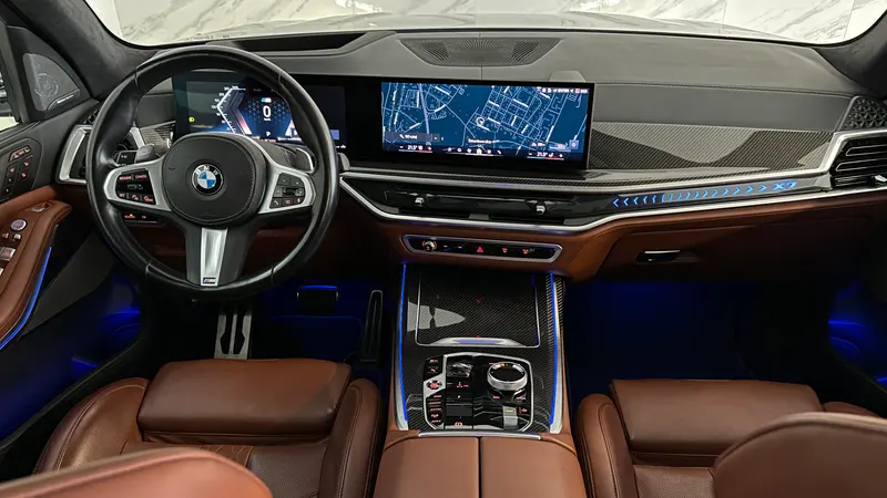 BMW serija X7