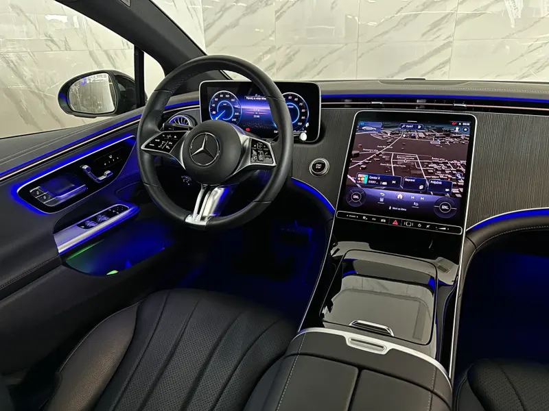 Mercedes-Benz EQE 300