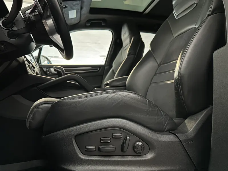 Porsche Cayenne GTS