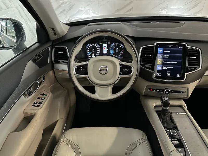 Volvo XC-90