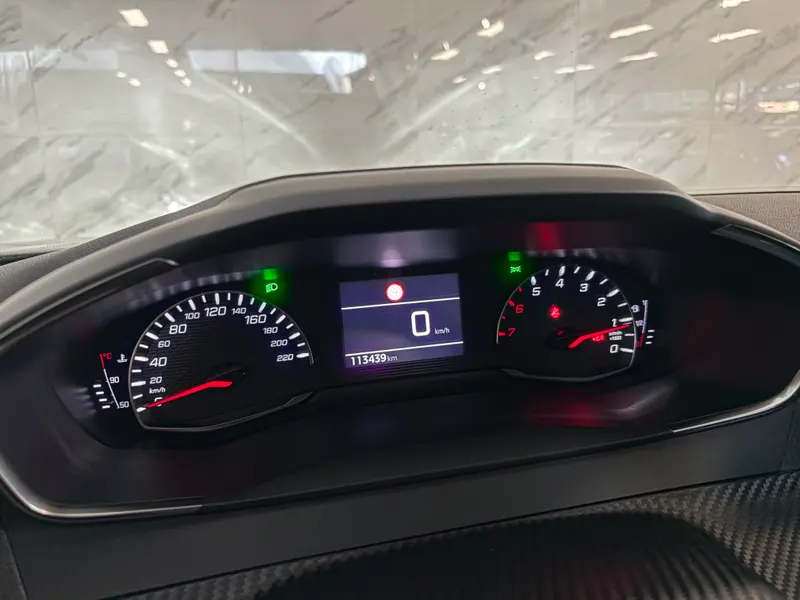 Peugeot 2008 2020, bijela, slika 10