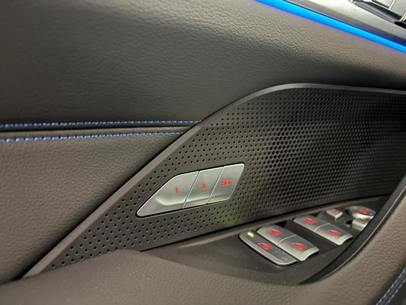 BMW i4 M50 2024, siva, slika 10