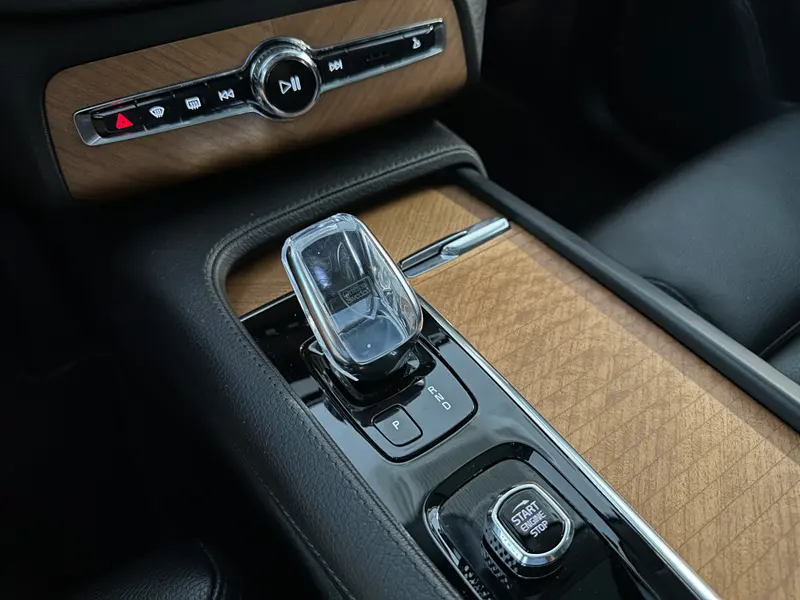 Volvo XC-90