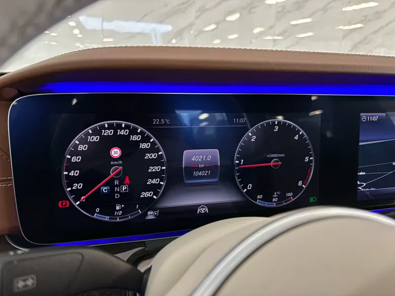 Mercedes-Benz E220d