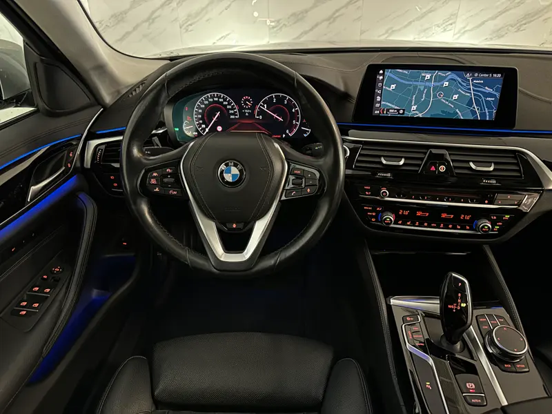 BMW Serija 5 2019, slika 10