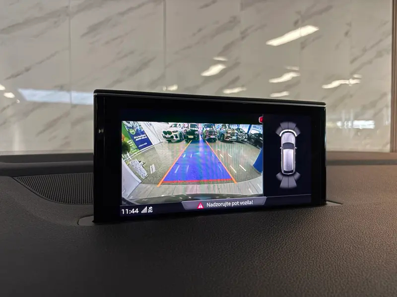 Audi Q7 2018, crna, slika 11