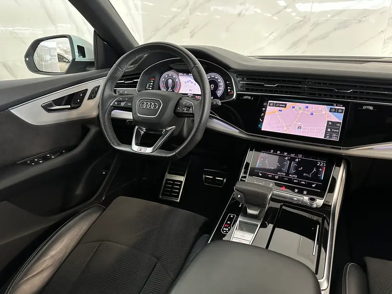 Audi Q8