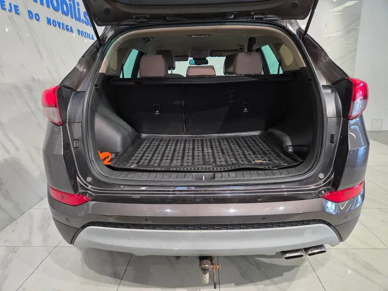 Hyundai Tucson 4WD 2.0 CRDi