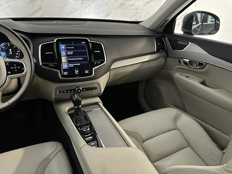 Volvo XC-90