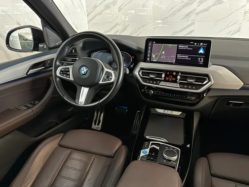 BMW iX3