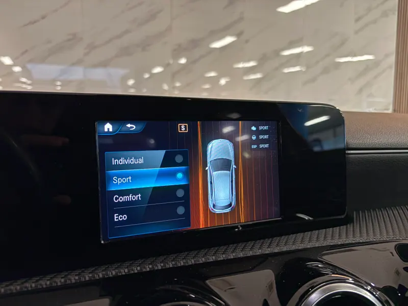 Mercedes-Benz A-klasa 2018, slika 12
