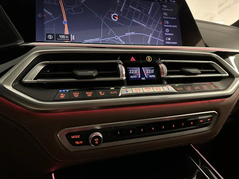 BMW serija X5
