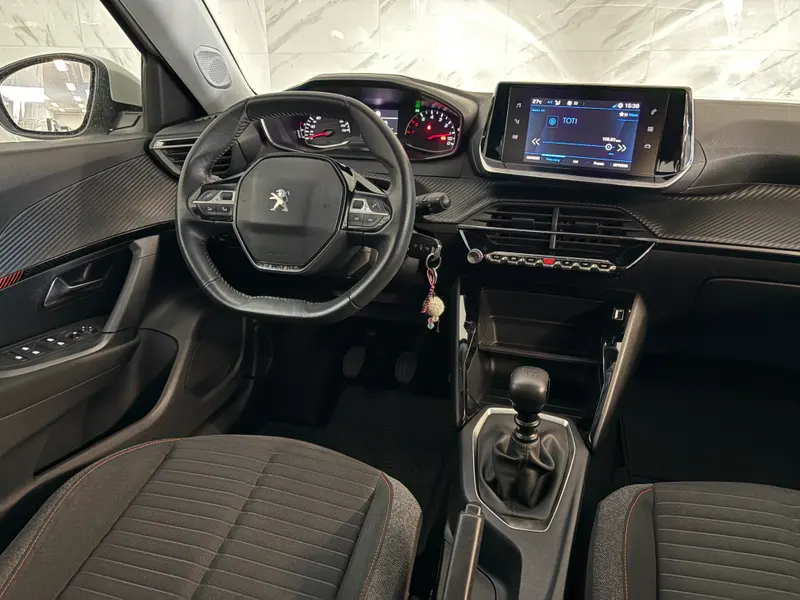 Peugeot 2008 2020, bijela, slika 13