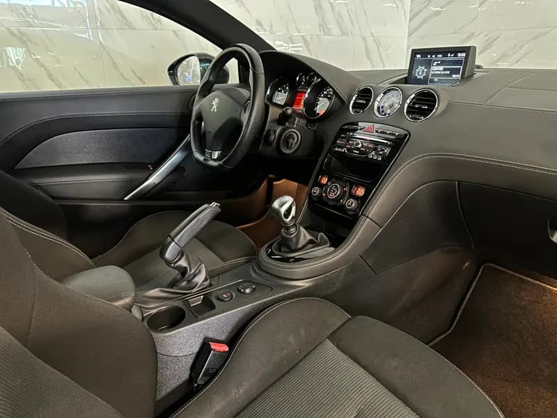Peugeot RCZ