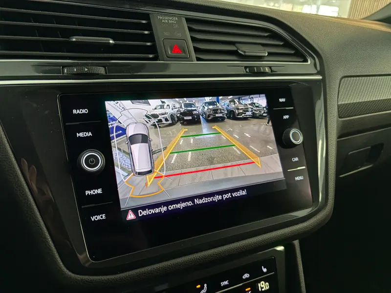 Volkswagen Tiguan 2023, siva, slika 12
