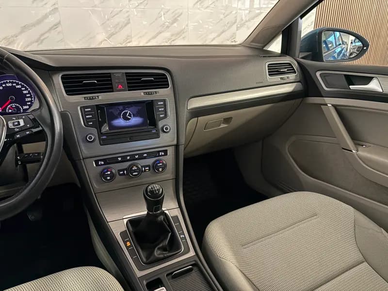 Volkswagen Golf 2016, modra, slika 13