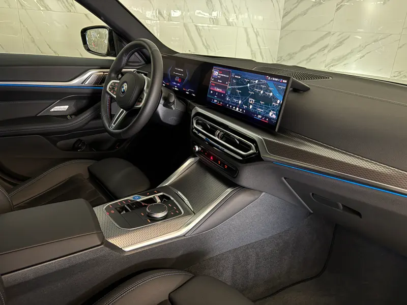 BMW i4 M50 2024, siva, slika 13