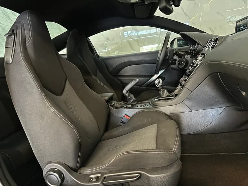 Peugeot RCZ