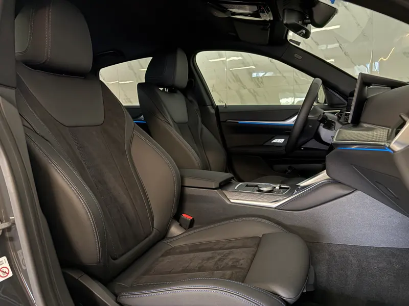 BMW i4 M50 2024, siva, slika 14