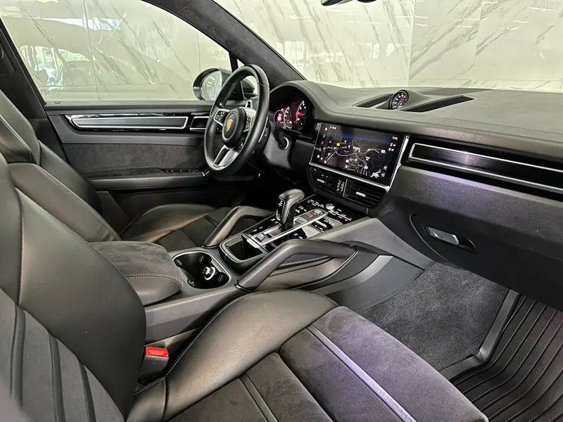 Porsche Cayenne GTS