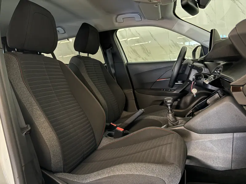 Peugeot 2008 2020, bijela, slika 15